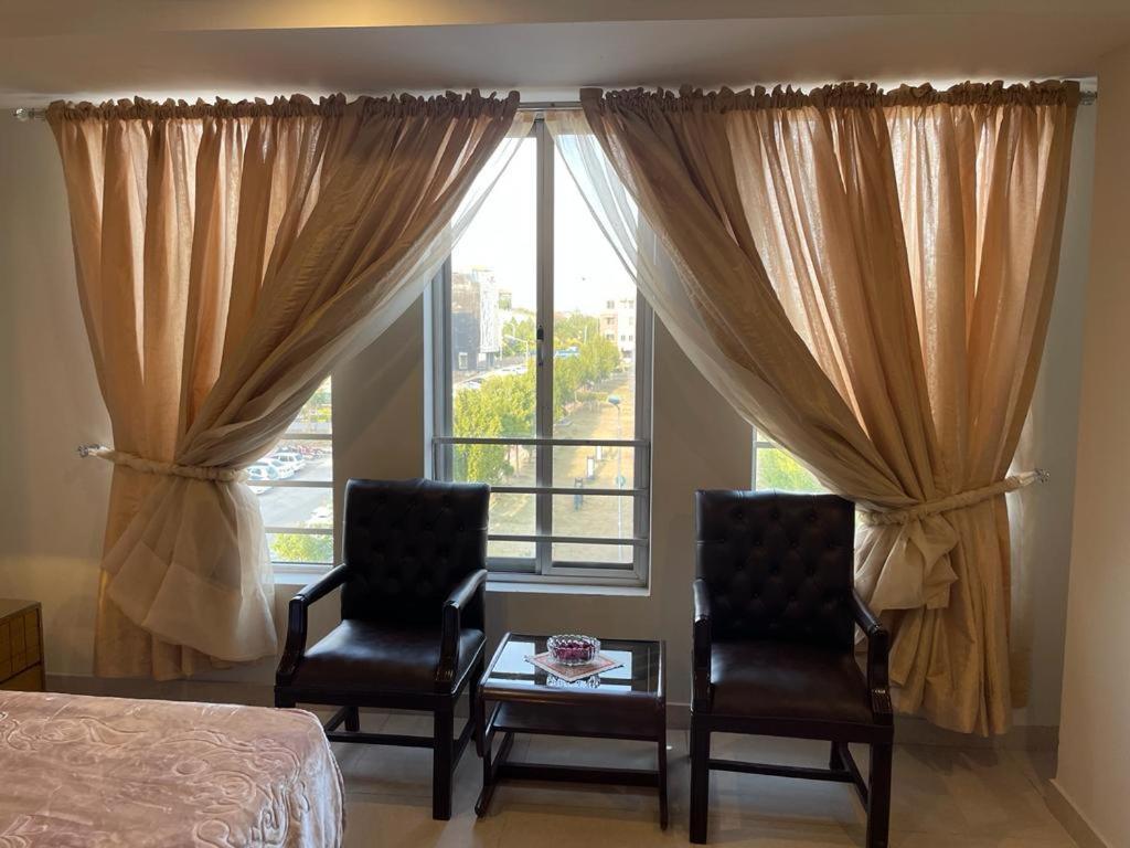 Marine Tower Apartment Rawalpindi Ngoại thất bức ảnh