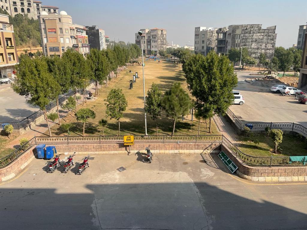 Marine Tower Apartment Rawalpindi Ngoại thất bức ảnh
