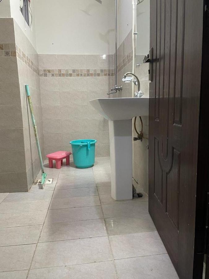 Marine Tower Apartment Rawalpindi Ngoại thất bức ảnh